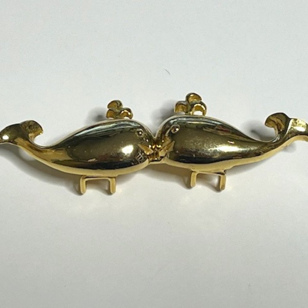 VTG Mimi Di N 1979 Gold Tone Metal 2 Piece Whale Belt Buckle